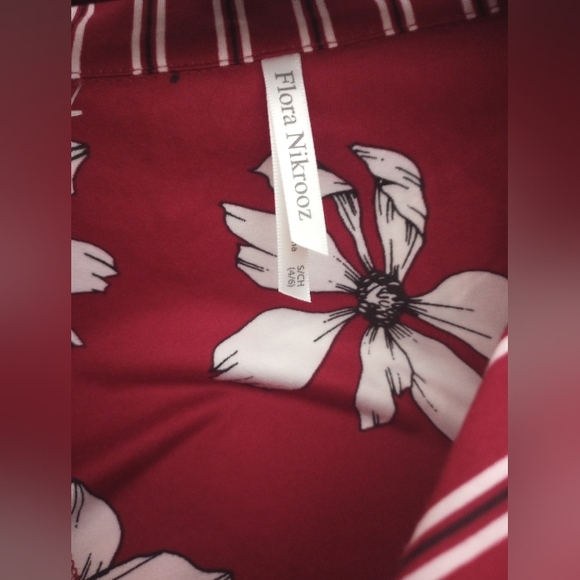 NWT Women's Flora Nikrooz two piece pajama lounge set, burgundy floral, medium - Picture 5 of 8
